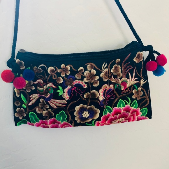Embroidered Pom Poms Long Shoulder Bag/Crossbody Purse and Wristlet NWOT - Picture 4 of 13